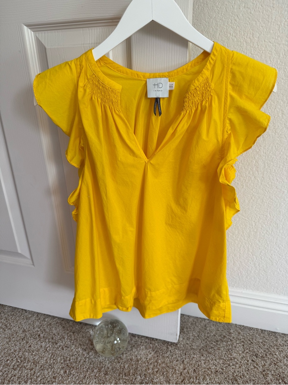 HD in Paris Yellow Flutter Sleeve Blouse - Size XS - EUC!
